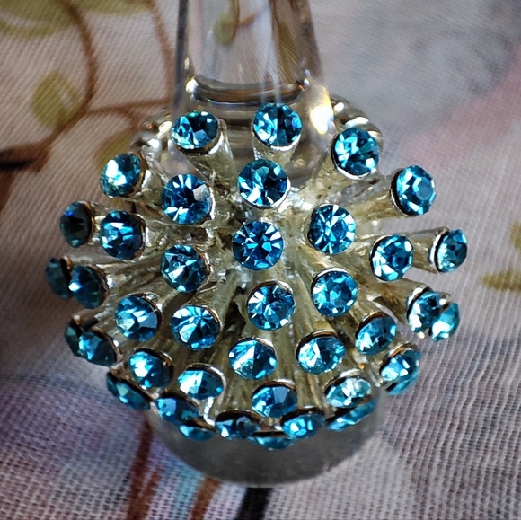 AQUA Vibrant Atomic Starburst Pastel Silver Tone Stretchy Band Size 8 Ring - Picture 3 of 7